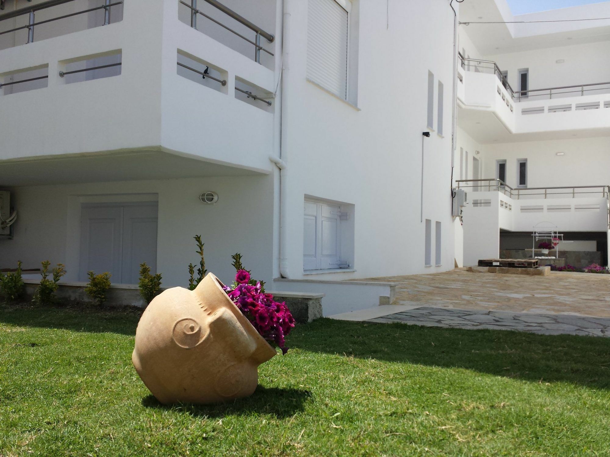 Crown Apartments 칼리베스 외부 사진